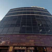 В центре Новосибирска продается бизнес-центр «Кристалл»